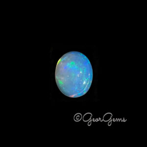 3.67ct Opal – Oval Cabochon