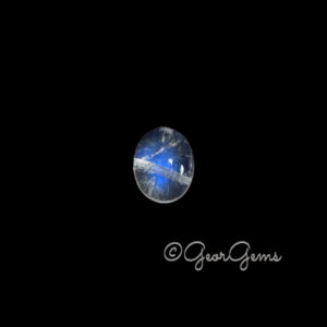 2.24ct Moonstone - Oval Cabochon