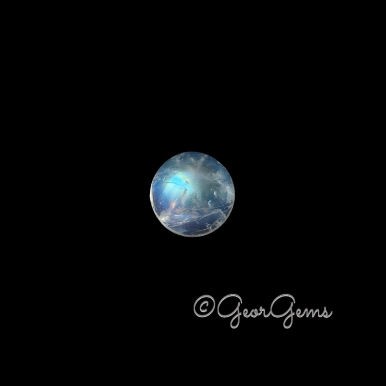 24595 2.29ct Moonstone - Round Cabochon