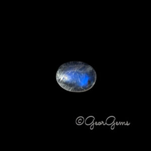 1.90ct Moonstone - Oval Cabochon