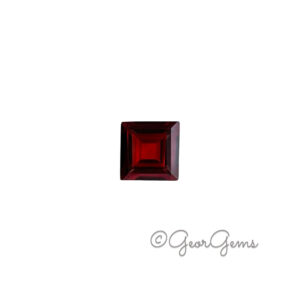 2.62ct Garnet - Square
