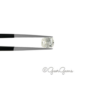0.95ct White Sapphire - Cushion