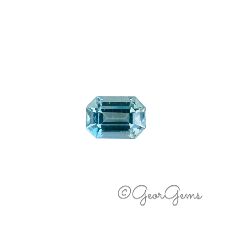 28472 2.19ct Aquamarine - Emerald Cut
