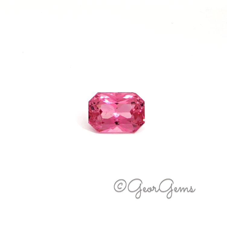 28602_1 2.02ct Spinel - Scissor Cut
